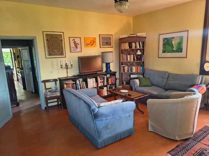 Image No.4-3 Bed Property for sale