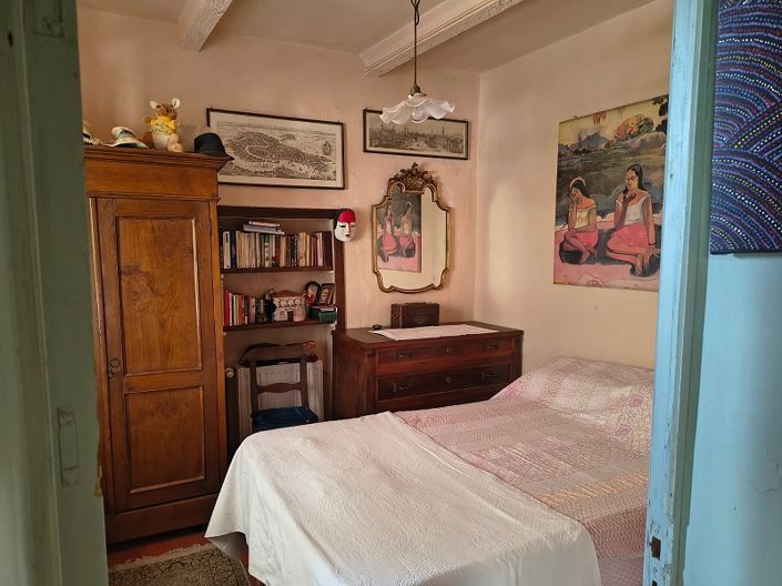 Image No.9-3 Bed Property for sale