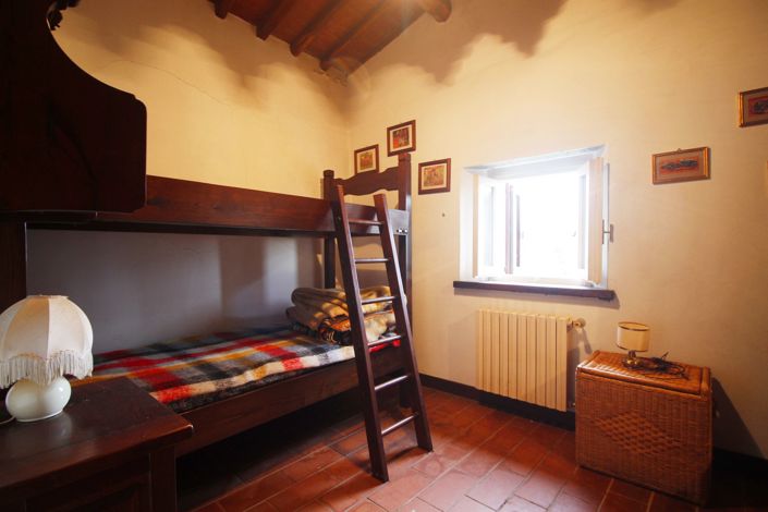 Image No.15-4 Bed Property for sale