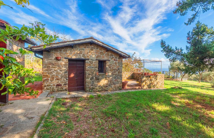 Image No.5-4 Bed Property for sale