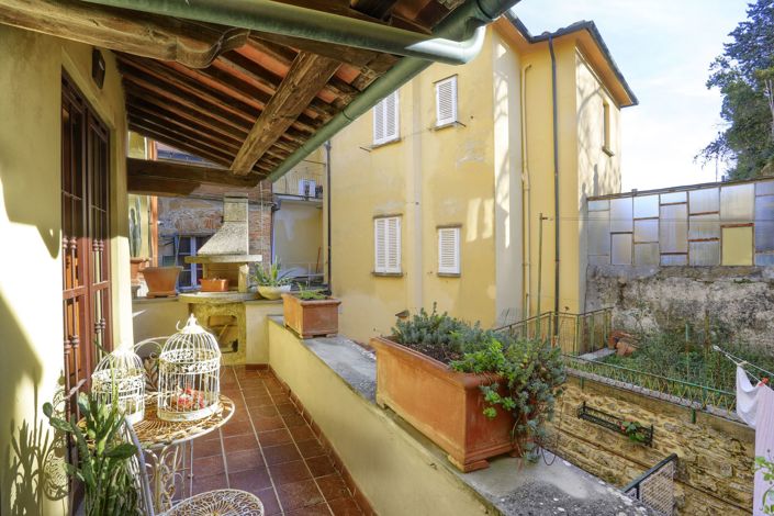 Image No.13-2 Bed Apartment for sale