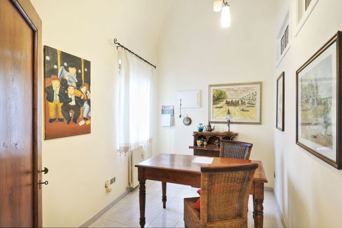 Image No.5-2 Bed Apartment for sale