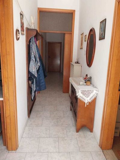 Image No.7-3 Bed Property for sale