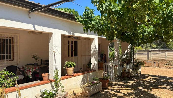 Image No.12-3 Bed Property for sale