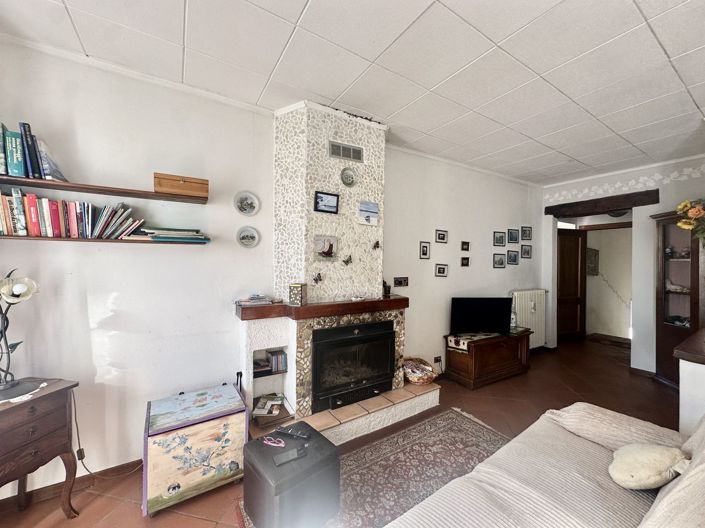 Image No.14-1 Bed House for sale