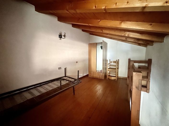 Image No.20-1 Bed House for sale