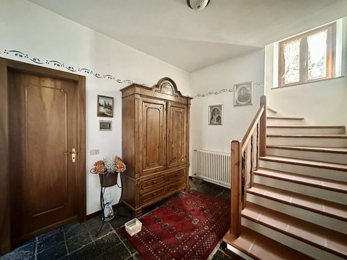 Image No.6-1 Bed House for sale