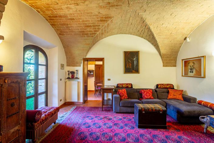 Image No.3-4 Bed Property for sale