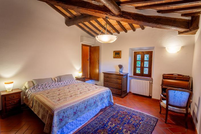 Image No.9-4 Bed Property for sale