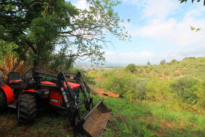 Image No.14-5 Bed Property for sale