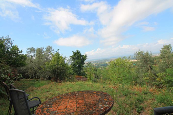 Image No.15-5 Bed Property for sale