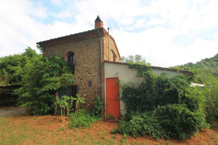 Image No.4-5 Bed Property for sale