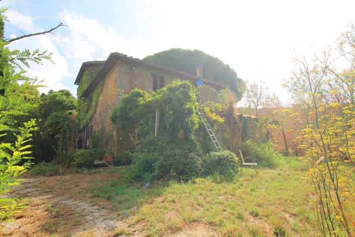 Image No.5-5 Bed Property for sale