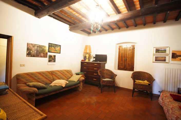 Image No.6-5 Bed Property for sale