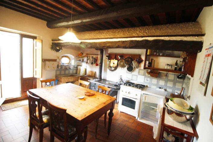 Image No.7-5 Bed Property for sale