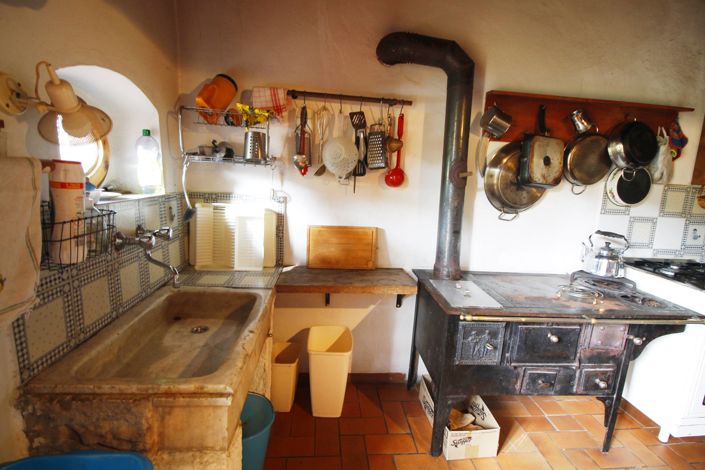 Image No.8-5 Bed Property for sale