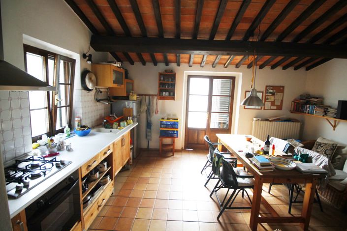 Image No.9-5 Bed Property for sale