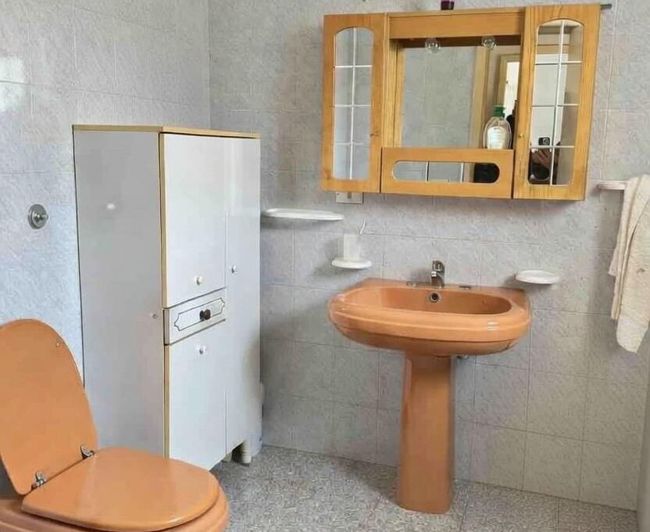 Image No.11-3 Bed Property for sale