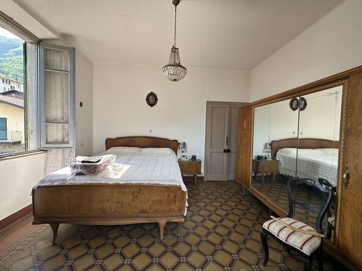 Image No.10-3 Bed Apartment for sale