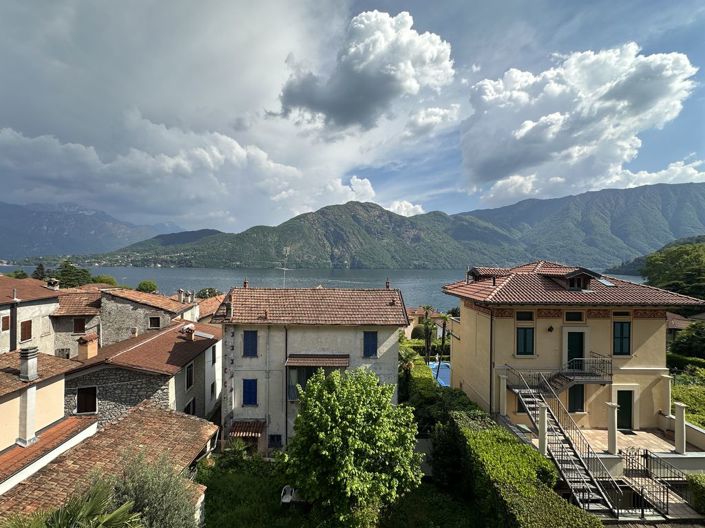 Image No.12-3 Bed Apartment for sale