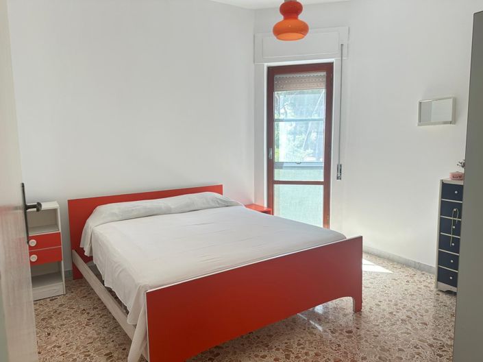 Image No.9-3 Bed Property for sale