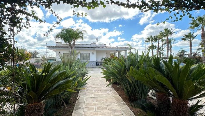 Image No.12-3 Bed Villa for sale