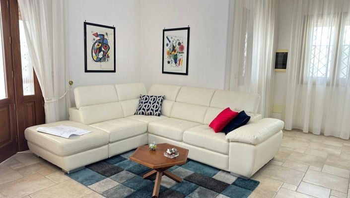 Image No.6-3 Bed Villa for sale