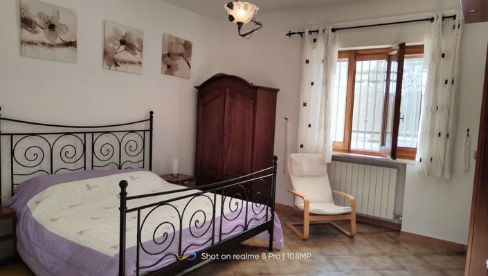 Image No.10-4 Bed Villa for sale