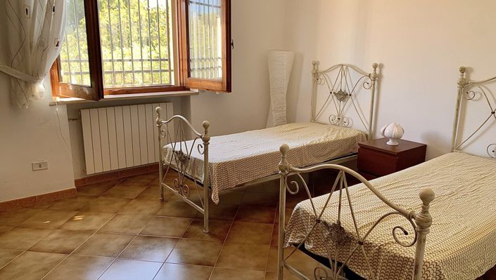Image No.11-4 Bed Villa for sale
