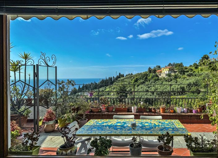 Image No.2-2 Bed Villa for sale
