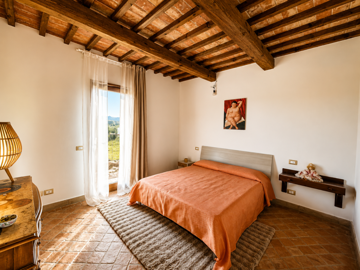 5632-lajatico-c1