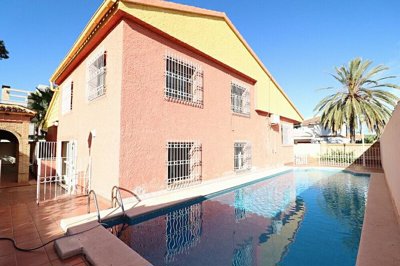 Villa de 5 chambres à vendre à Cabo Roig