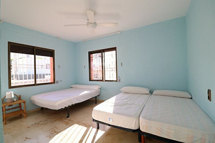 Image No.7-5 Bed Villa for sale