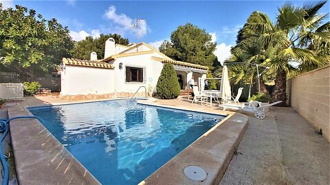 Image No.1-Villa de 4 chambres à vendre à Orihuela Costa