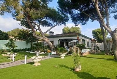 Villa de 3 chambres à vendre à Campoamor