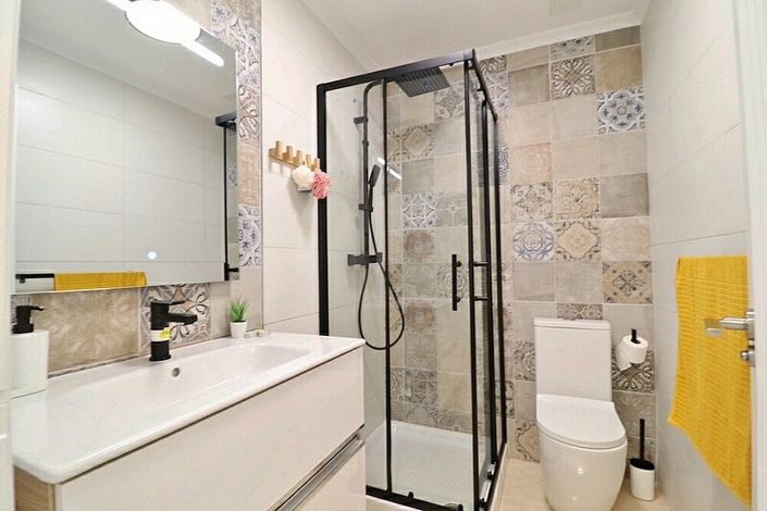 Image No.14-3 Bed Townhouse for sale