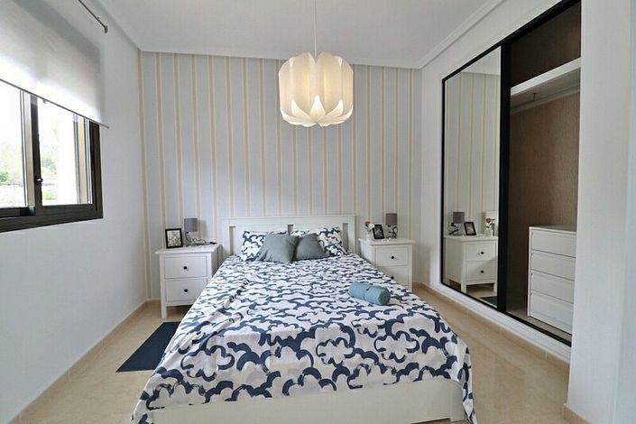 Image No.16-3 Bed Townhouse for sale