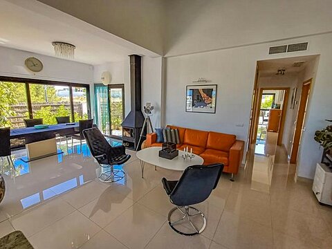 Image No.4-3 Bed Villa for sale