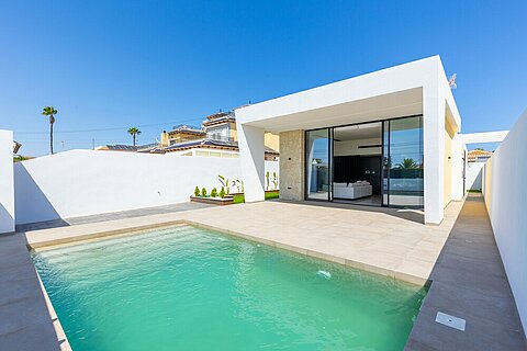 Image No.1-3 Bed Villa for sale