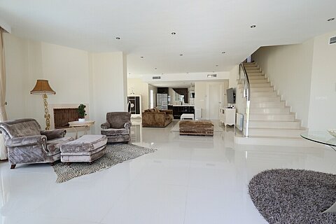 Image No.2-Villa de 5 chambres à vendre à Ciudad Quesada