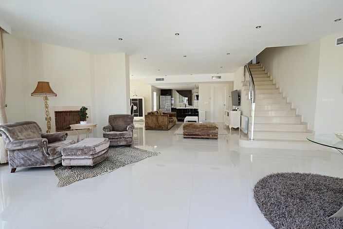 Image No.2-Villa de 5 chambres à vendre à Ciudad Quesada