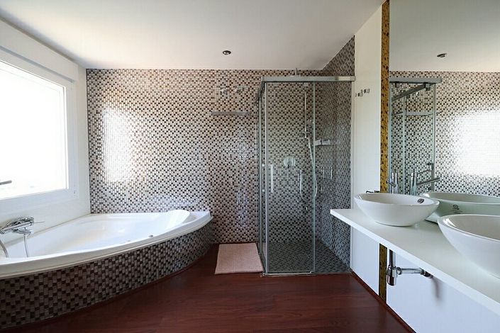 Image No.5-5 Bed Villa for sale