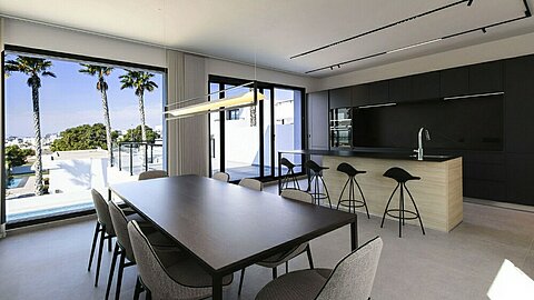 Image No.3-4 Bed Villa for sale