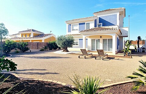 Image No.1-3 Bed Villa for sale