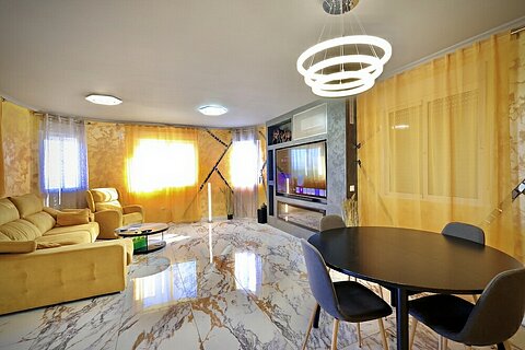 Image No.3-4 Bed Villa for sale