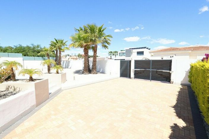 Image No.2-Villa de 3 chambres à vendre à Ciudad Quesada