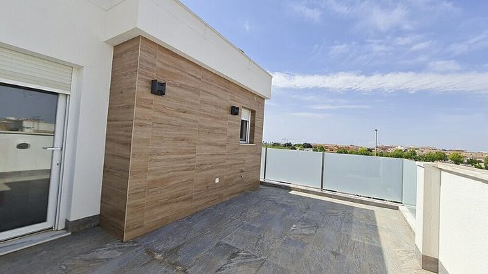 Image No.6-4 Bed Villa for sale