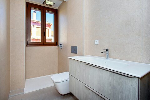 Image No.6-3 Bed Apartment for sale