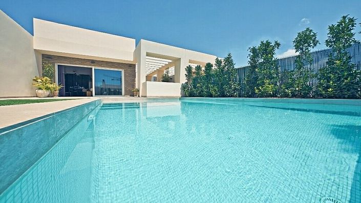 Image No.2-3 Bed Villa for sale