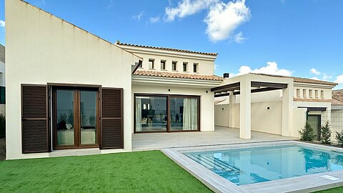 Image No.1-3 Bed Villa for sale